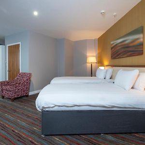 Standard Twin Room Disability Access
